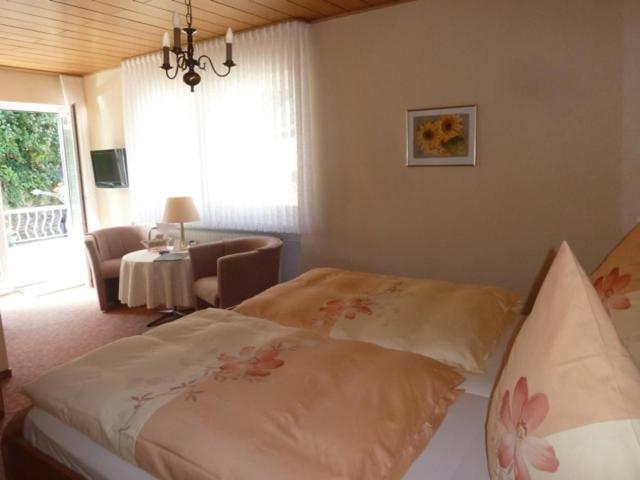 Alte Weinstube Hotel Enkirch Buitenkant foto